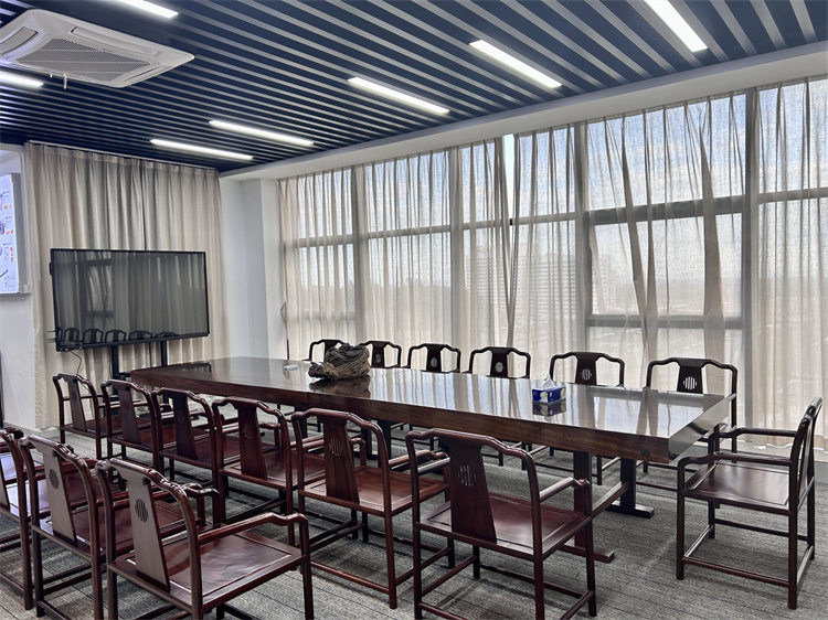 Meeting room reception